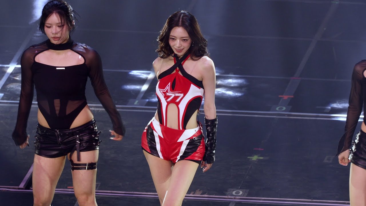 260214 있지(ITZY) - 유나 WANNABE 4K 직캠 [TUNNEL VISION]