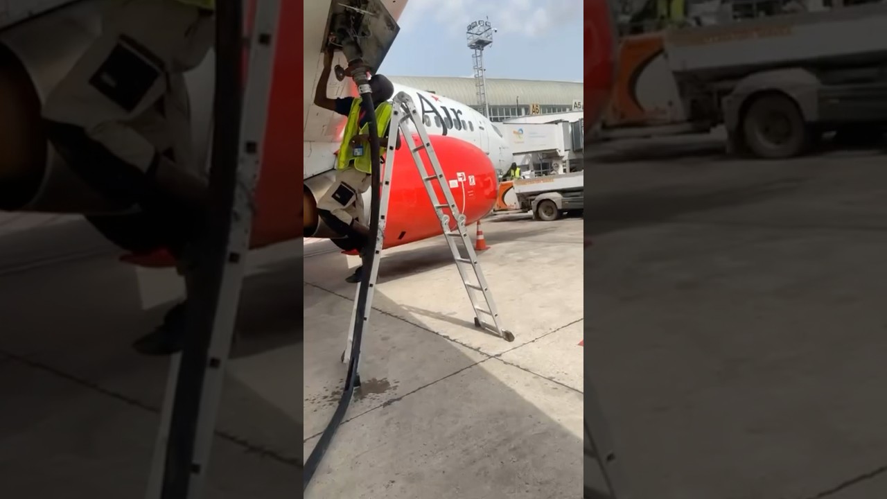 How Airplanes Are Fueled. 