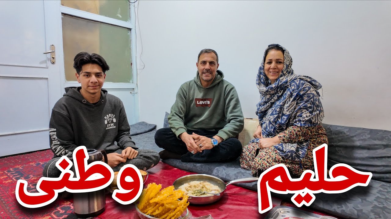 خوردن صبحانه وطنی/خرید حلیم و جلبی مزه دار 