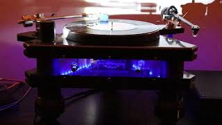Audiosilente Blackstone Reference turntable.