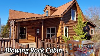 Blowing Rock cabin model at Blue Ridge cabin log in South Carolina.