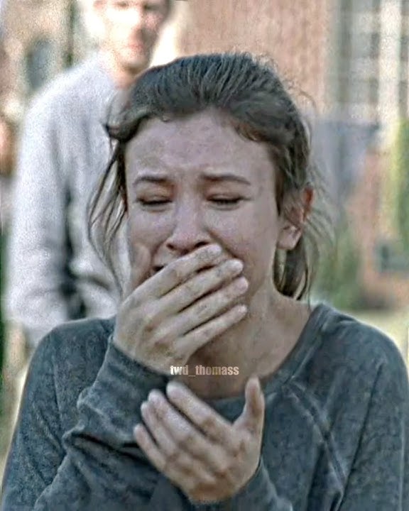 Daryl Tells Hilltop About Carl’s Death 💔 | The Walking Dead #shorts