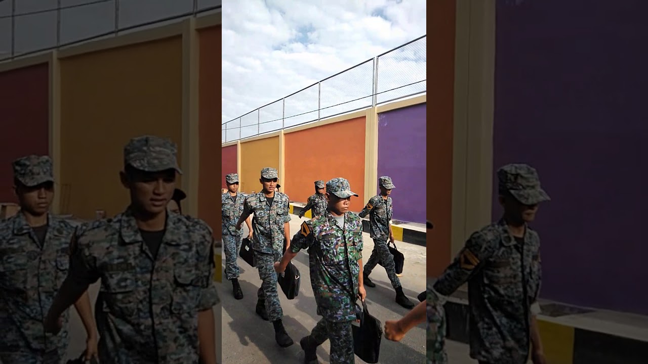 Latihan defile siswa poltekpel Barombong 2019