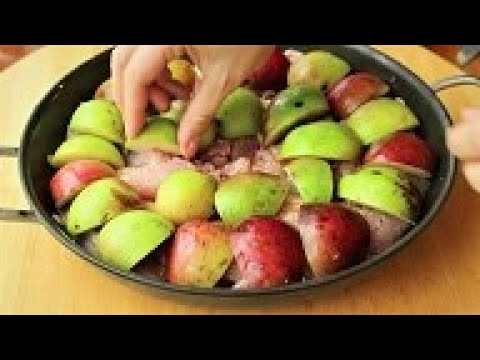 Курица с яблоками в духовке