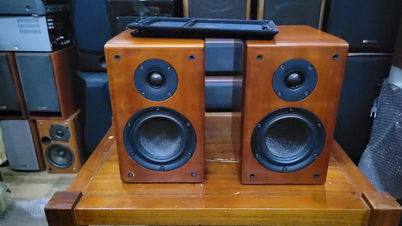 Denon CX 303 bookshelf speaker, top of the line, beautiful product