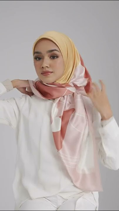 UMMA Hijab Tutorial #68 - Botanica Printed Square Scarf