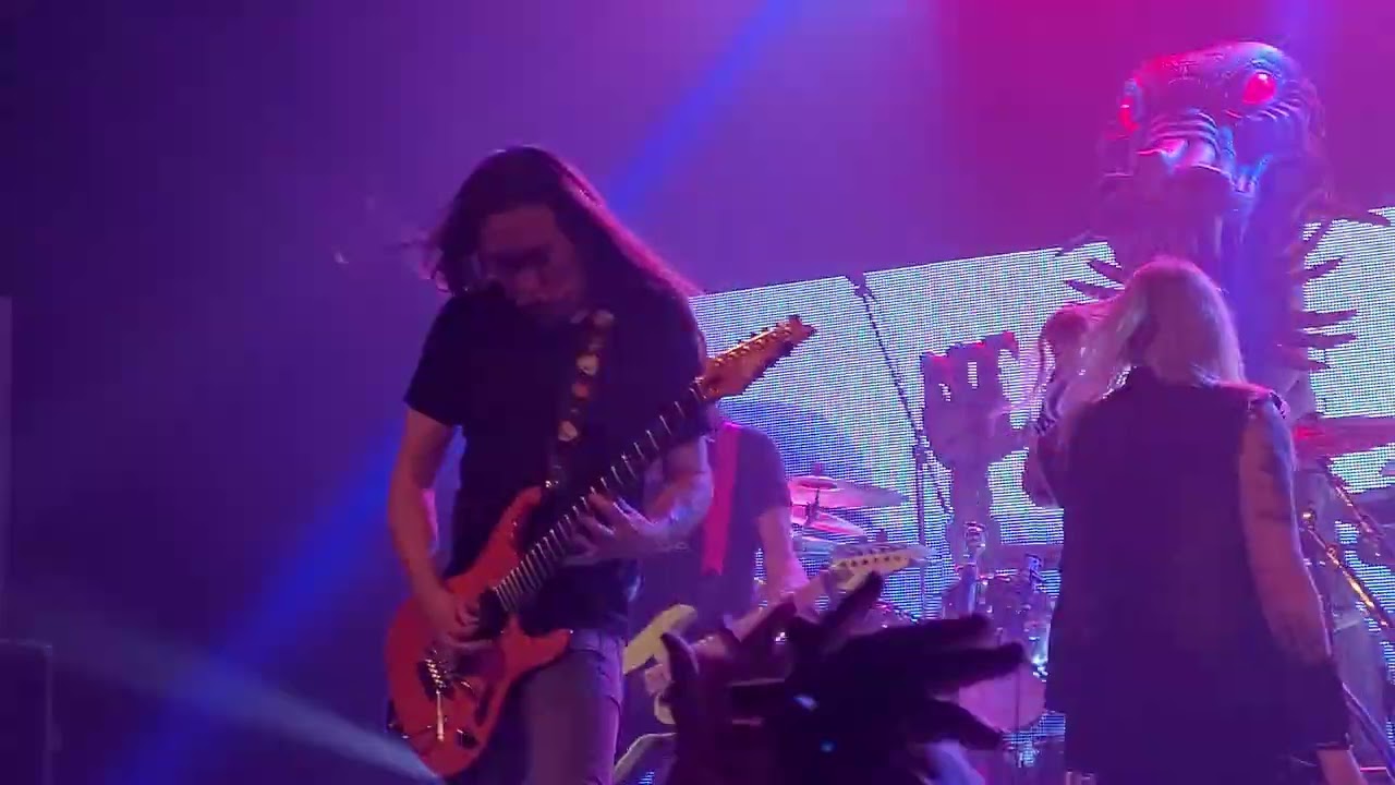 Dragonforce cry thunder mushpit quebec city 1 april 2022