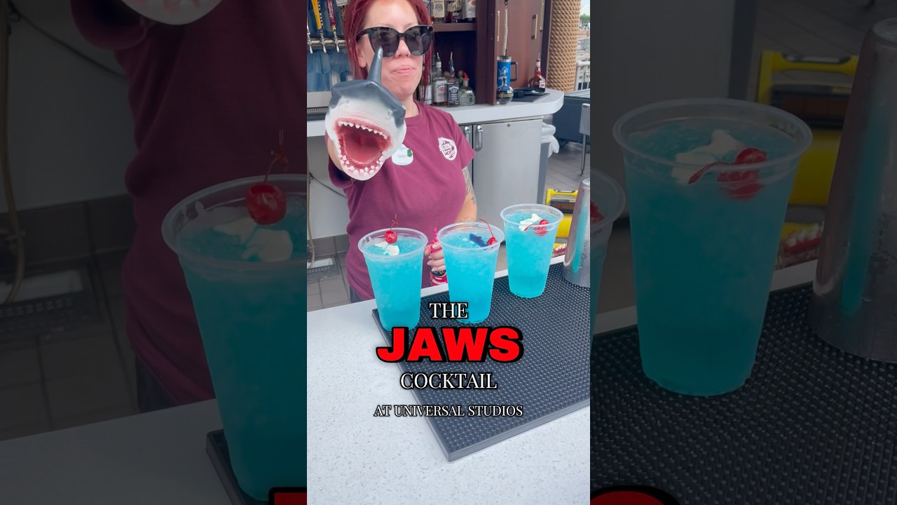 The Jaws Cocktail ‘Ocean Attack’ at Universal Studios, Orlando. 