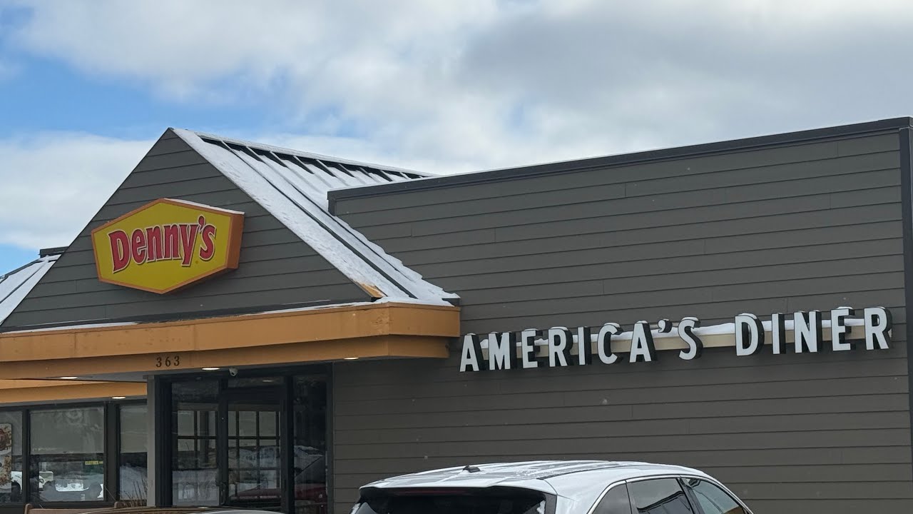 DENNY'S IN CAROL STREAM