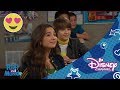 Riley y el mundo: Riley y la primera cita | Disney Channel Oficial
