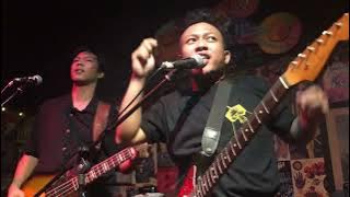 Perunggu - Tarung Bebas (Live at Duck Down Bar, Jakarta 25/7/2022)