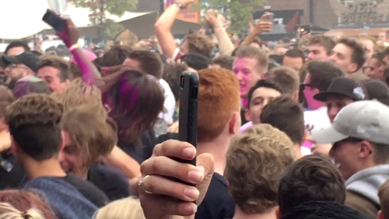 Hopsin - Crown Me (Entrance) [Live @ WOO HAH! Festival Tilburg]