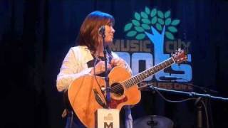 Suzy Bogguss, Froggy Went-A -Courtin' chords