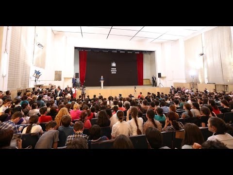 შეხვედრა სტუდენტებთან