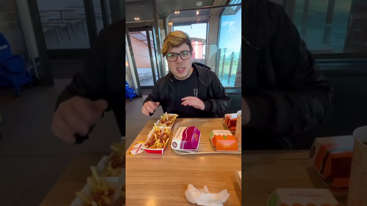 CRISPY MC BACON VS BIG MC