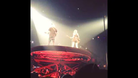 Everything Has Changed - Taylor Swift (ft. Ed Sheeran) Live Red Tour 9/20 Nashville, TN (Night 2)