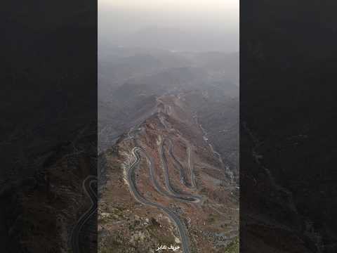 عقبة حزنه التي تربط بين محافظتي بلجرشي و المخواة منطقة الباحة محافظة بلجرشي محافظة المخواة