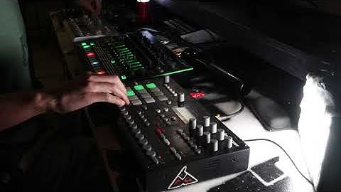 Acid Jam (Behringer TD-3, Roland TR8-8, Elektron Analog Rytm)