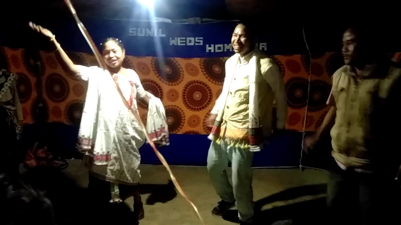 Adam asar.. Dora koina dance