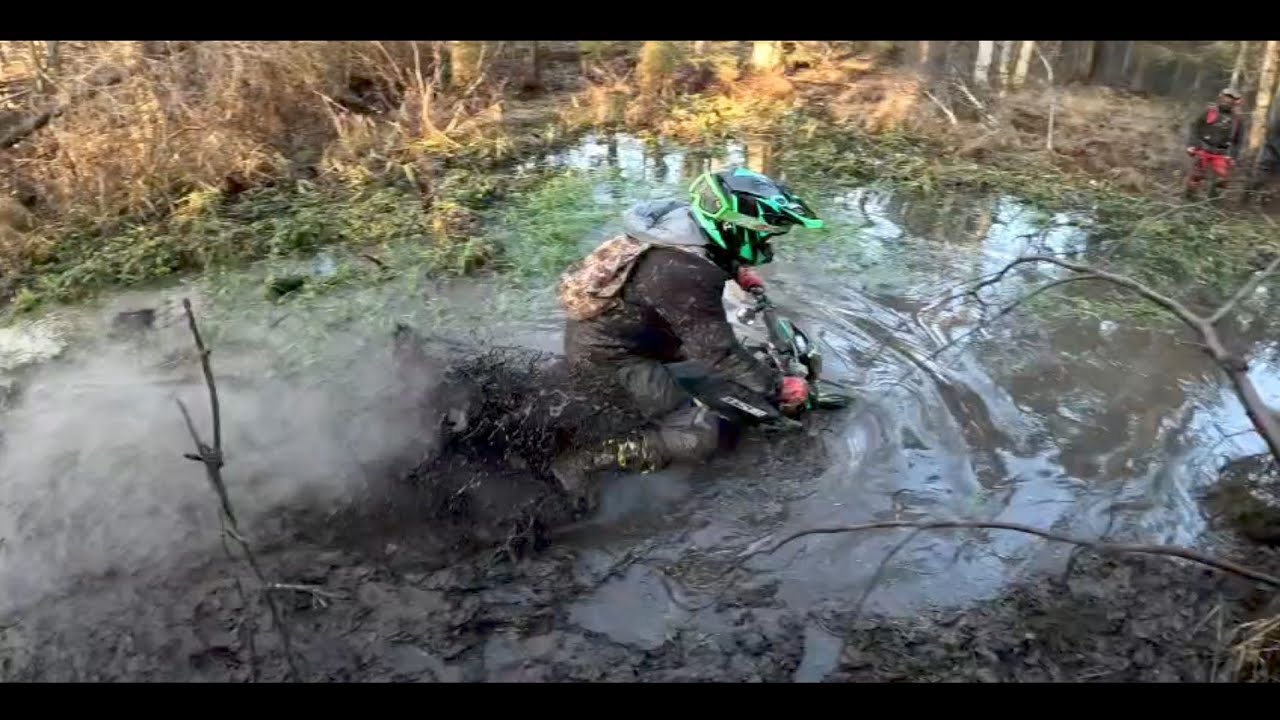 Эндуро Удмуртия. Эндуро терапия: грязевые ванны в +2С #эндуро #enduro #kews #lanza 