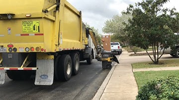 Spring Break: Mack LEU Heil DuraPack Python 487516 On Trash