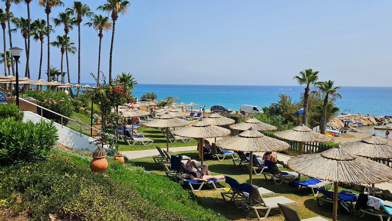 Cavo Maris Beach hotel esittely 🇨🇾🇫🇮