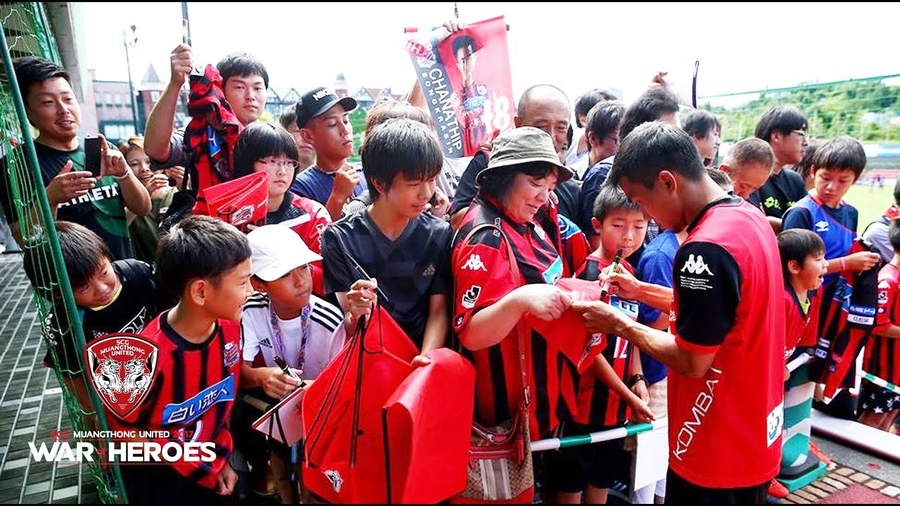 เจ ชนาธิป เจ้าตัวเริ่มชนะใจแฟนบอลและเริ่มเป็นขวัญใจแฟนบอลชาวฮอกไกโด official travel center