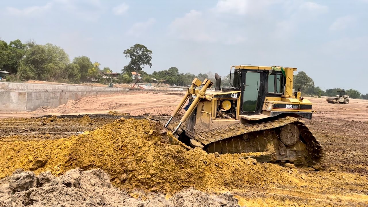 CAT D6R LGPแรงดีไม่มีตกดันกองดิน10ล้อมันๆครับ EP.1496