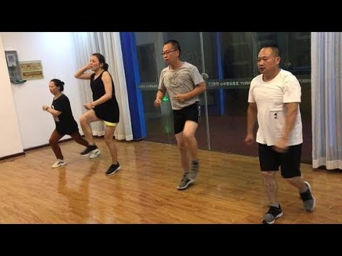 鬼步舞零基础新手入门，标准动作慢慢练习，学会只要1分钟