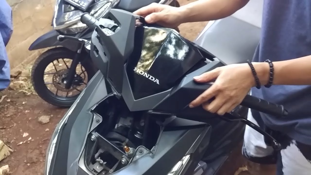 Cara Mudah Bongkar Batok Dan Speedo Vario 150 125 Youtube