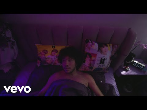 Смотреть клип Benny Blanco, Bts & Snoop Dogg - Bad Decisions