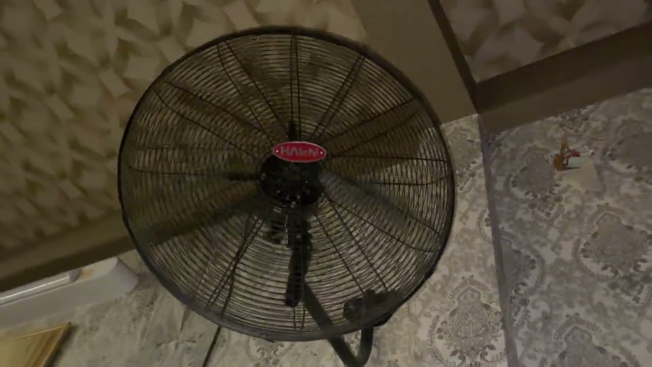 Quạt treo tường công nghiệp HCW-650