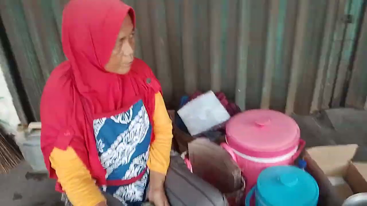 HARGA 10 RIBU SUDAH DAPAT NASI AYAM DENGAN LAUK KOMPLIT