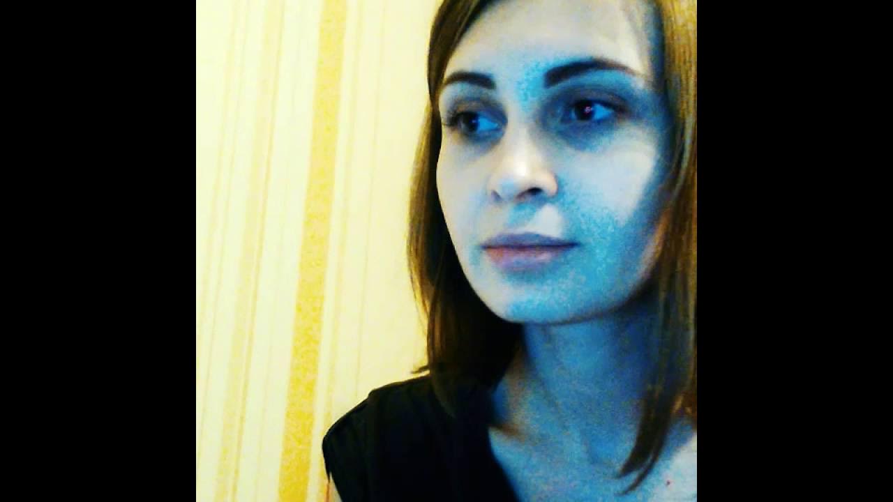 ялта парус стрыкало. песня перевал сима чернышева. яхта море валентин стрыкало. девочка поет под гитару. фотосессия в поле с гитарой.