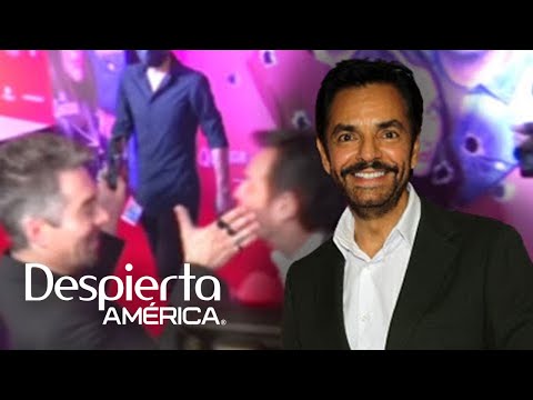 Video: Eugenio Derbez netto waarde: Wiki, Getroud, Familie, Trou, Salaris, Broers en susters