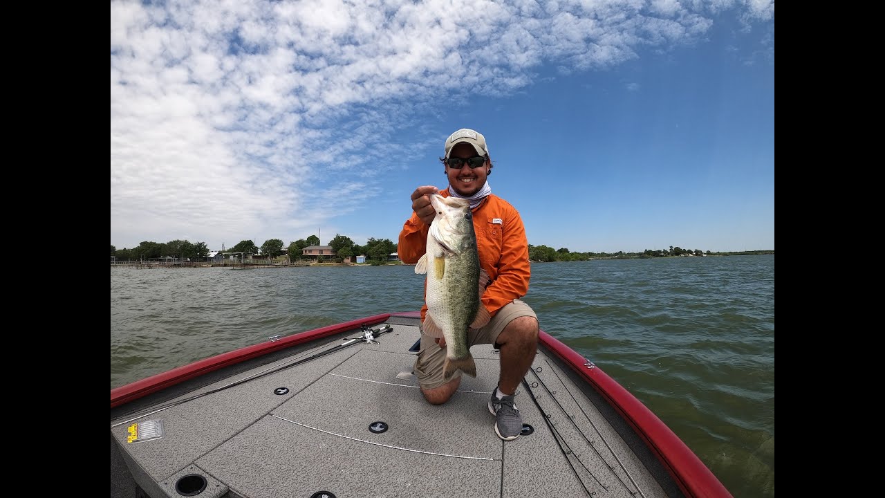 Abilene man breaks Lake Fort Phantom bass fishing record twice in one night