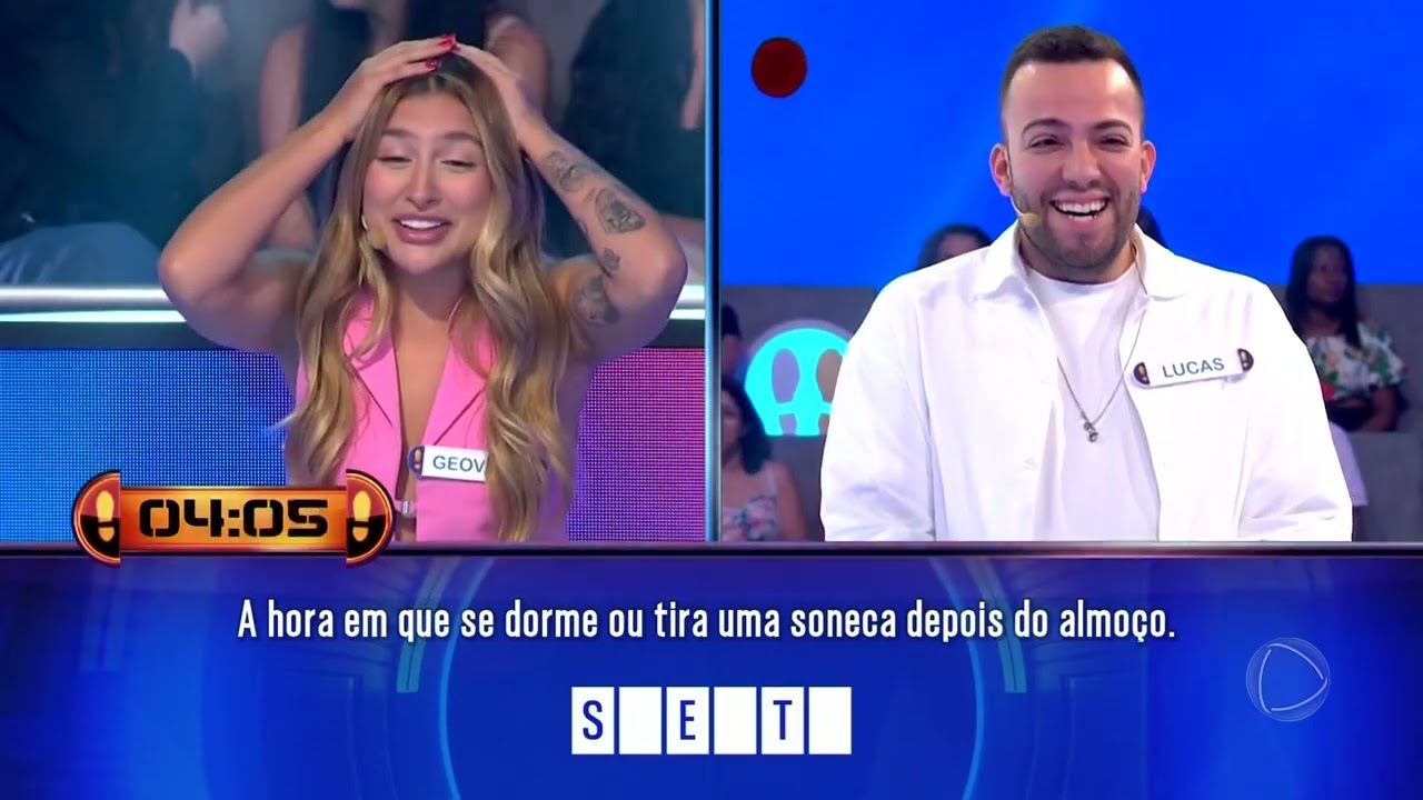 ACERTA OU CAIA: Geovana perde duelo com Lucas e cai no buraco