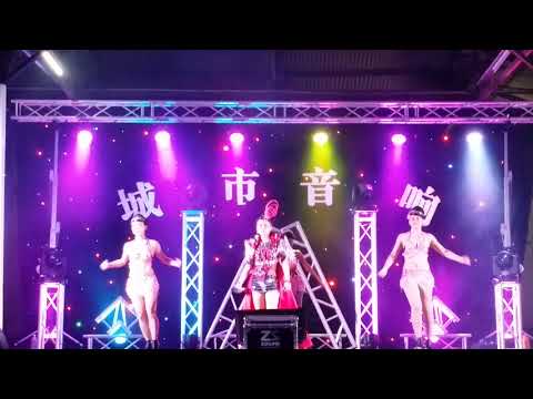 丽声唱片之星(小甜甜) 《 拥抱你离去 》