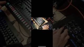 Something like 28 organ - Aphex Twin [Roland tr-8s & Korg minilogue xd]