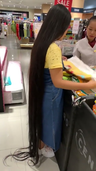 rambut alami panjang selantai
