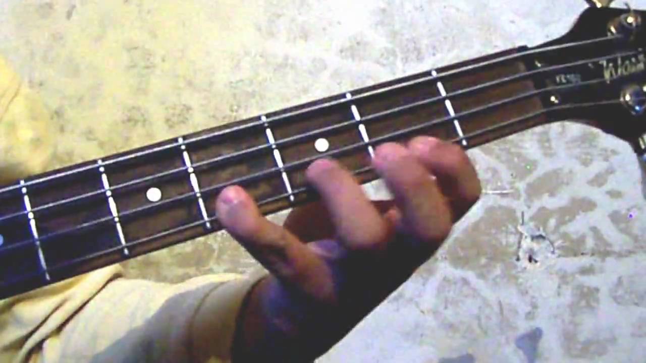 Greig In The Hall Of The Mountain bass + tab - YouTube