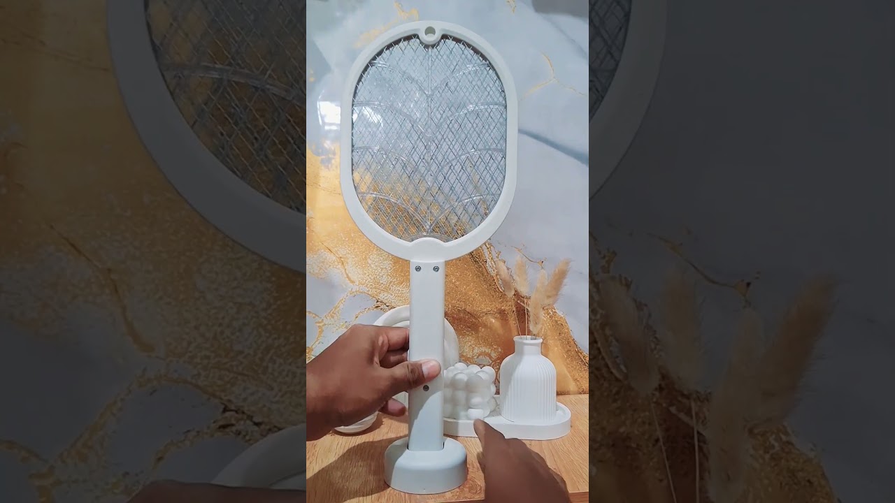 Raket nyamuk elektrik 2 in 1 Mosquito killer recharger putih 