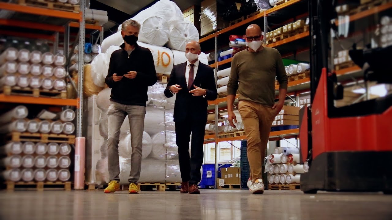 ... Göttle Advanced Products Königsbrunn in der Maskenproduktion