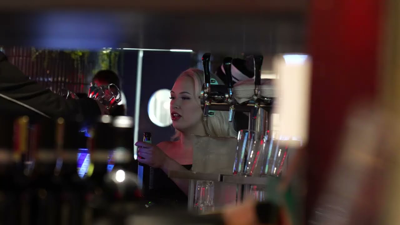 Apollo Sports Bar & Kitchen