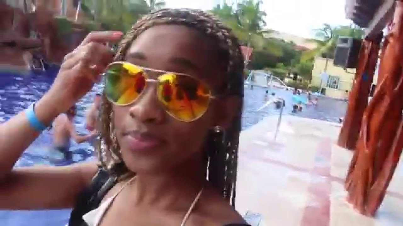 Vlog | Nae's Mexico BAE-cation | Nae and Nea