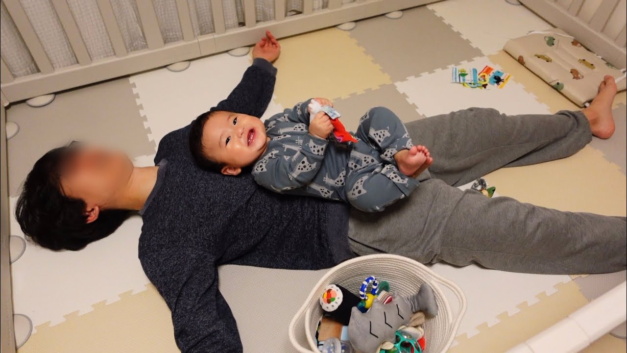 不機嫌 大きい声で叫ぶようになった生後7ヶ月の赤ちゃんの鎮め方 男性の育休 How To Calm Down A Shouting Baby In A Bad Mood Youtube