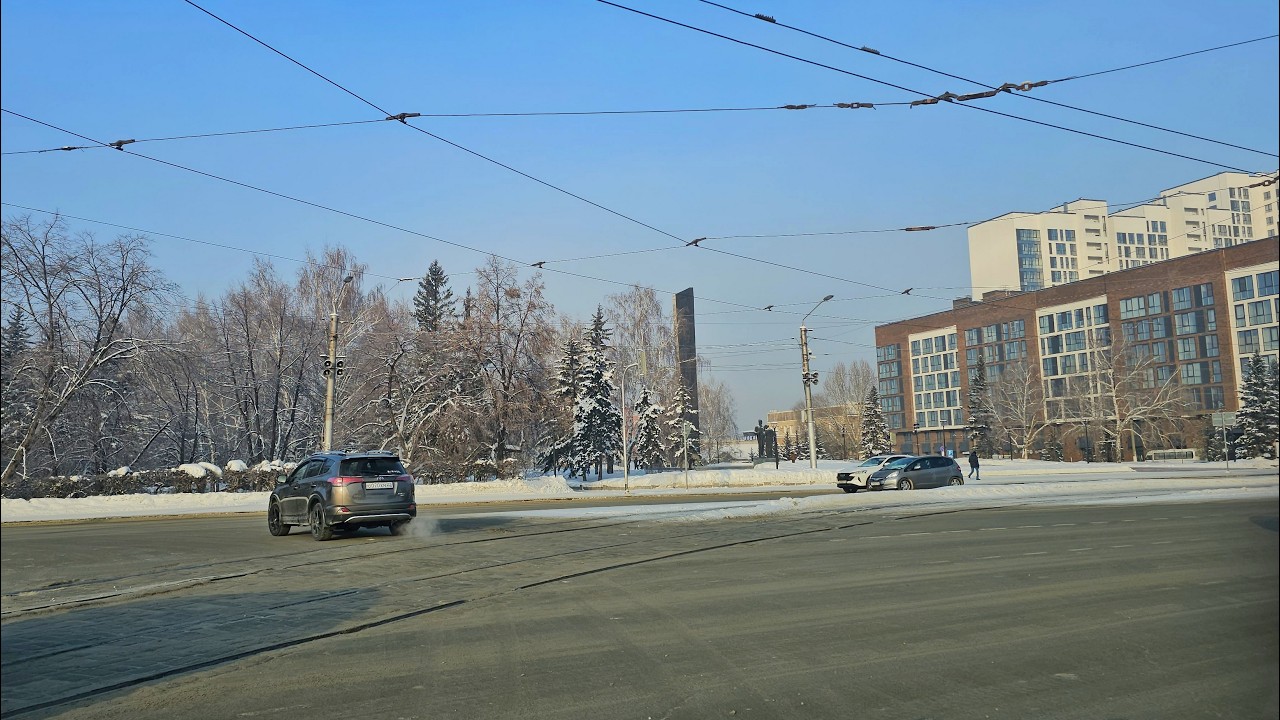 Барнаул, ул. Вешняя (Змеиногорский тракт)    ——   Барнаул, ул. Взлётная (ул. Сиреневая)