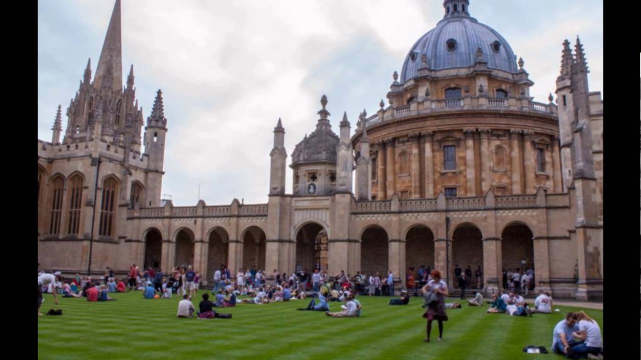 Oxford picture. Сити-оф-Оксфорд университет. Оксфордский университет Великобритания. Оксфорд университет кампус. Оксфордский университет (University of Oxford), Великобритания студенты.