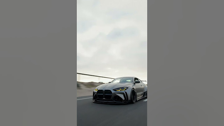 BMW G82 M4 Widebody Driving down PCH