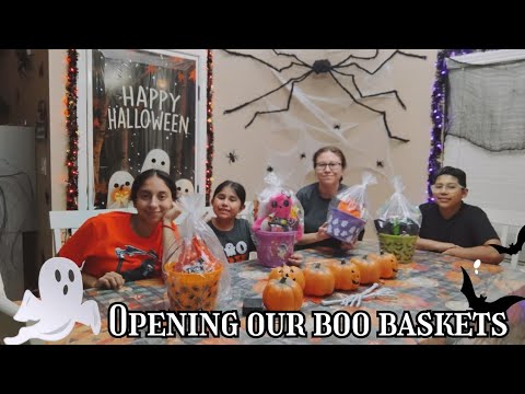 Opening our boo baskets | Vlogtober day 4! 👻